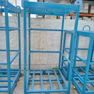 Rack and manifold for 16 Cylinders bundle / pallet